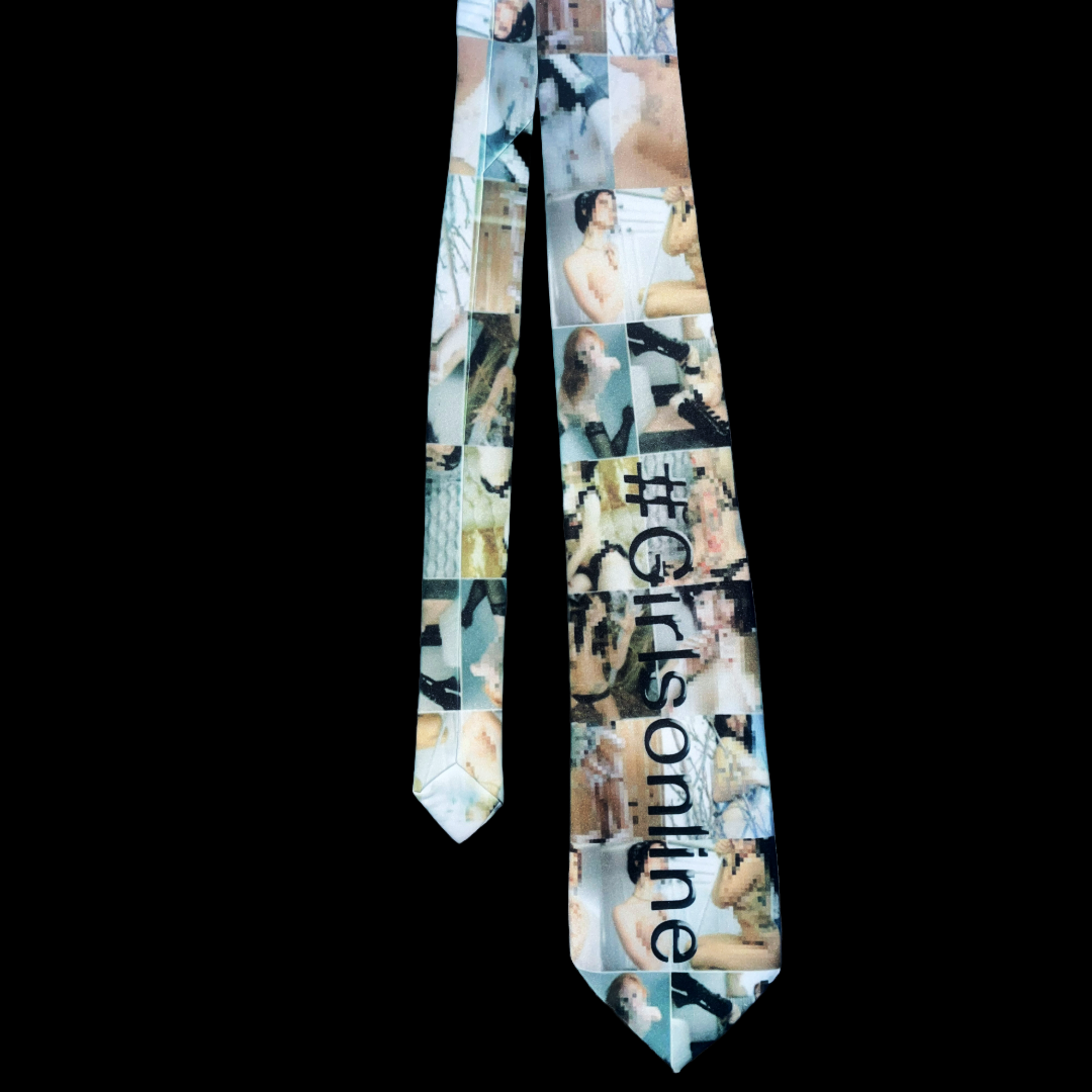 #GIRLSONLINE Tie